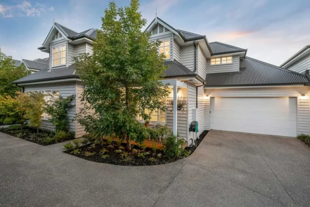 dual living homes Melbourne